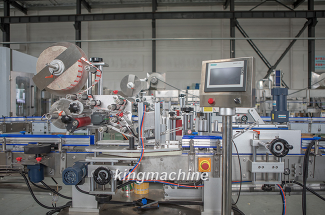 兩面貼標(biāo)機(jī)（瓶身、頂部T標(biāo)）